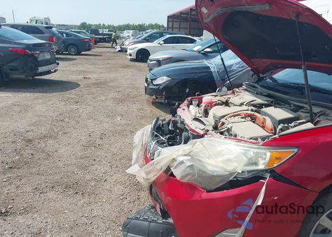 2014 Toyota Camry Hybrid from USA, damaged, VIN 4T1BD1FK3EU112038